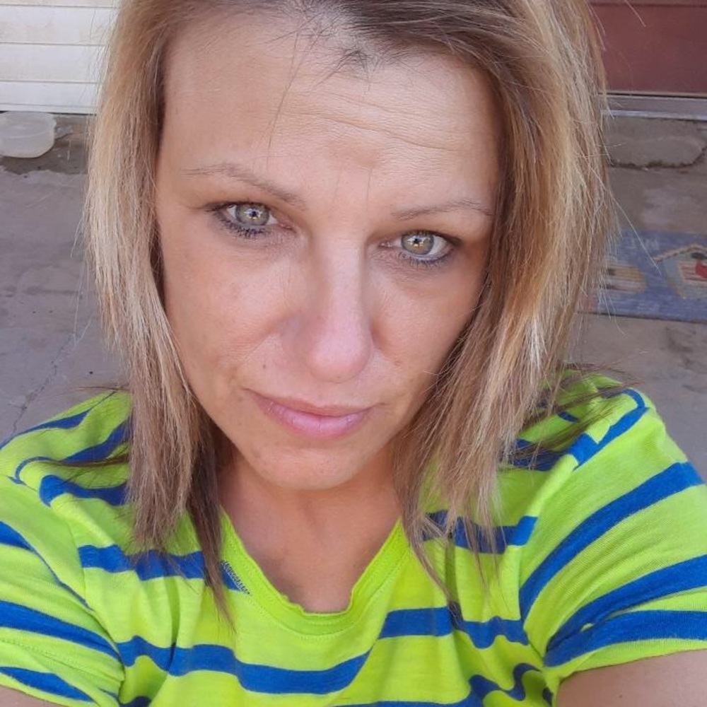 Meet your Posher, Chrystal